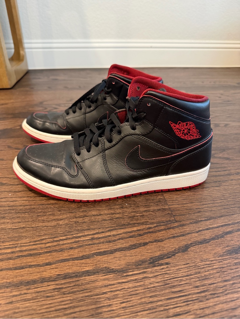 Nike Air Jordan 1 Mid Black/Red Men's Sneakers